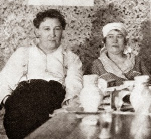 Jaroslav_Hasek_1922_Alexandra+Gavrilovna+Lvova