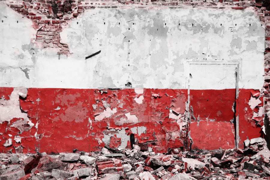 Kompromitacja polskiego MSZ: rząd PiS od pół roku przyzwala na niszczenie polskich szkół na Litwie