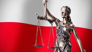 Media USA – Polska zmienia sądy by “zrównać sędziów z ludźmi nie stawiać ponad nimi
